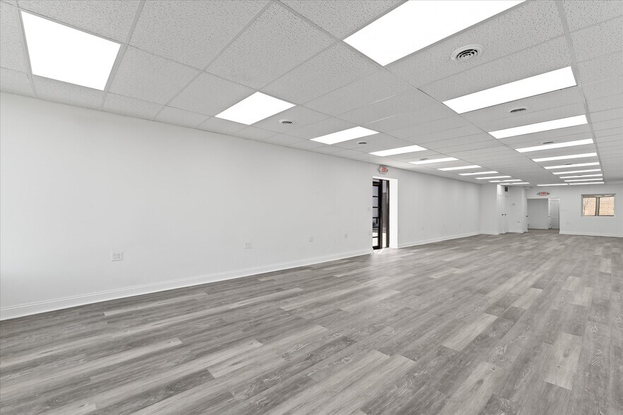 More Photos Of 25611 Van Born Rd, Taylor Freestanding For Sale