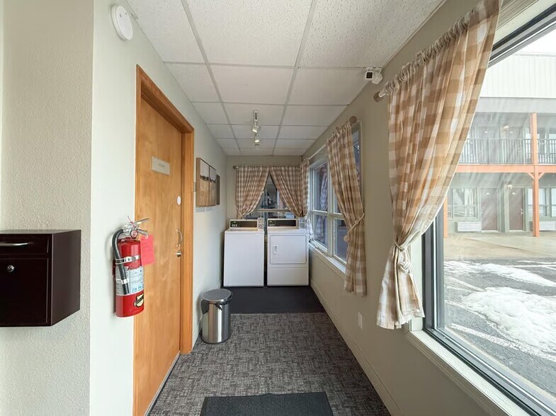 More Photos Of 600 22nd St, Benson Hotel For Sale
