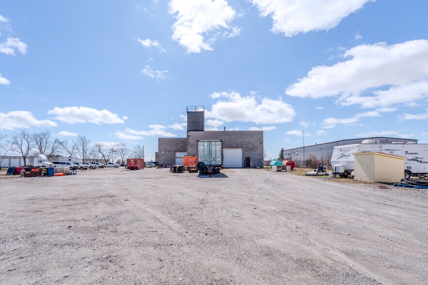 More Photos Of 9 Hawk St, Nanticoke Industrial For Sale
