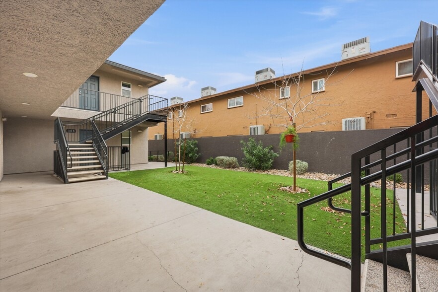 More Photos Of 1821 Santa Paula Dr, Las Vegas Apartments For Sale