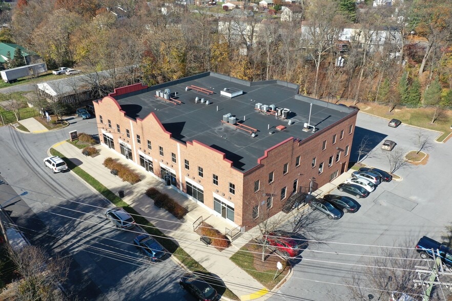 More Photos Of 205 Center St, Mount Airy Medical For Lease