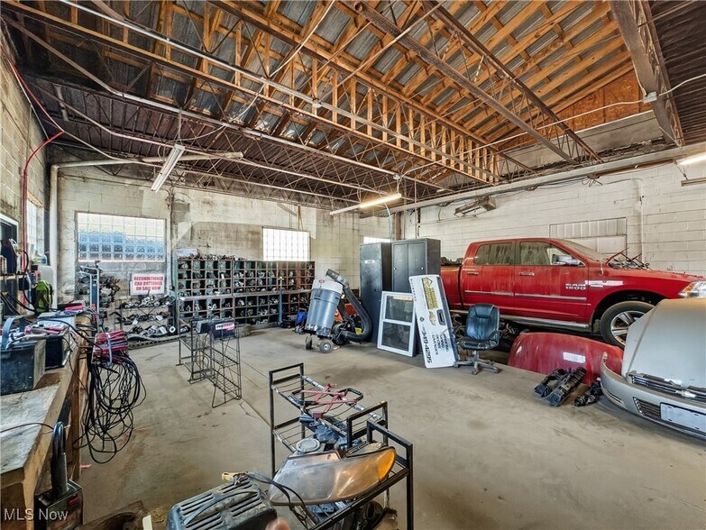More Photos Of 1775 Main St, Niles Auto Repair For Sale