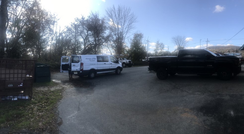 More Photos Of 40 Route 23, Riverdale Storefront Retail Office For Sale