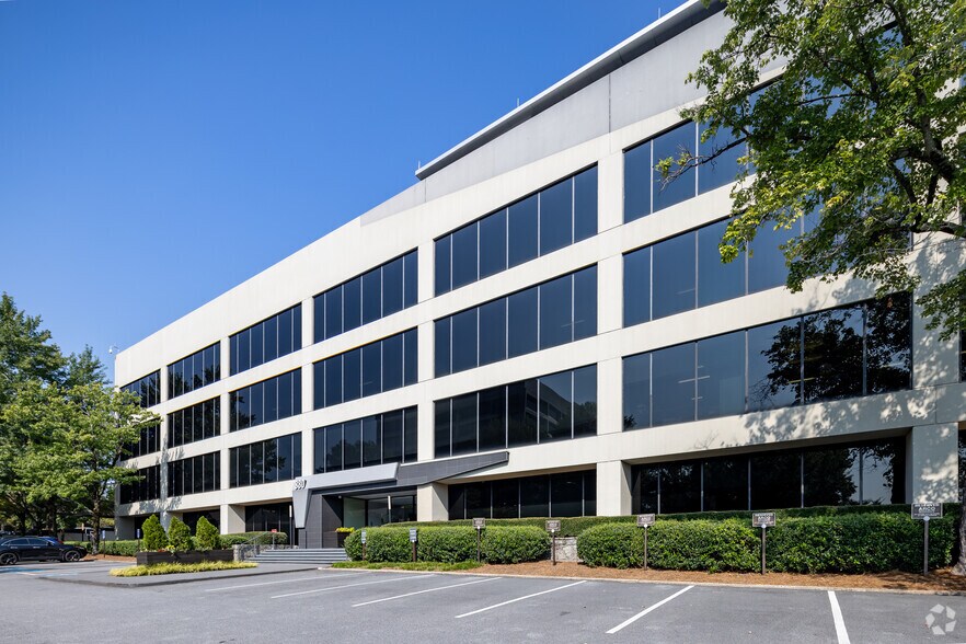 More Photos Of 210 Interstate N Pky SE, Atlanta Unknown For Lease