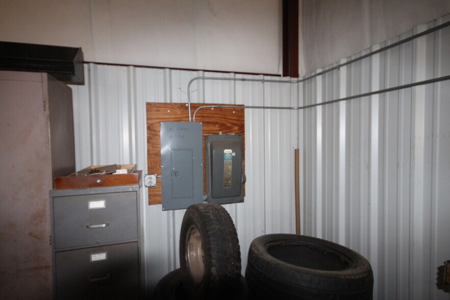 More Photos Of 2318 Charles Page Blvd, Tulsa Warehouse For Sale