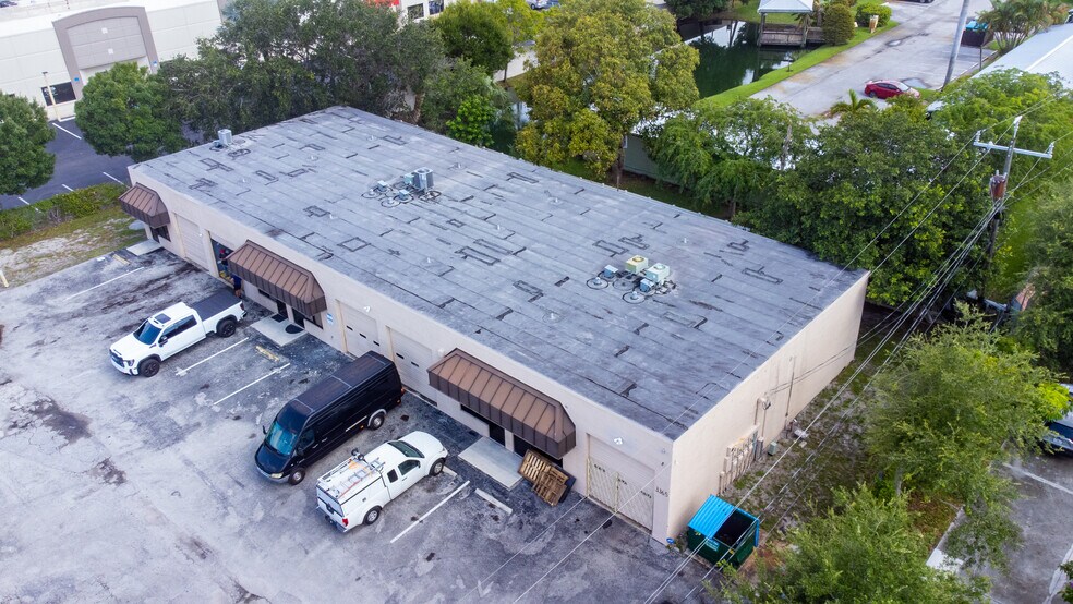 More Photos Of 3355-3365 Lake Worth Rd, Palm Springs Storefront Retail Office For Lease