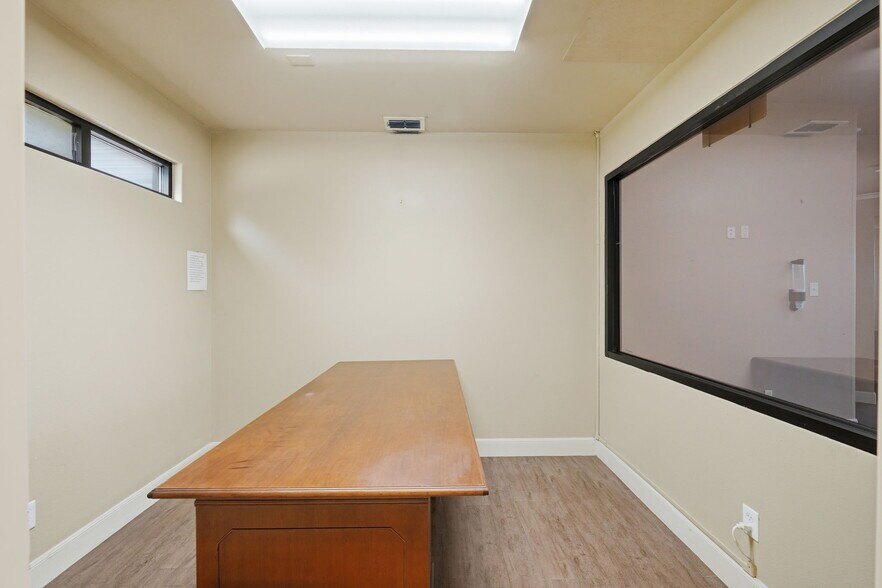 More Photos Of 5407 Interstate 35 Access Rd, San Antonio Land For Lease