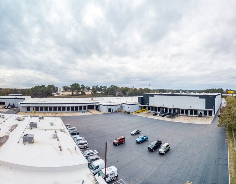 More Photos Of 2201 S Wilmington St, Raleigh Distribution For Lease