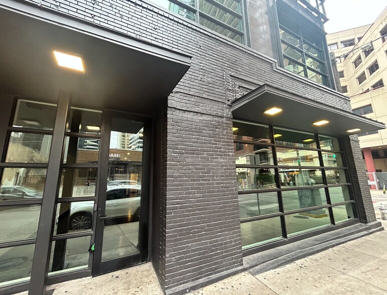 More Photos Of 219 W 4th St, Austin General Retail For Lease