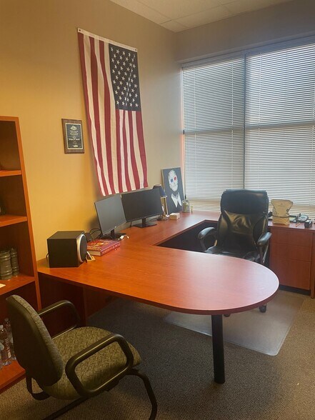 More Photos Of 8600 Park Meadows Dr, Lone Tree Showroom For Lease