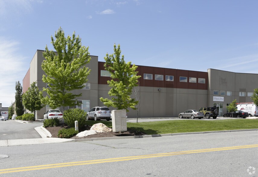 More Photos Of 445 N 700 W, North Salt Lake Warehouse For Lease