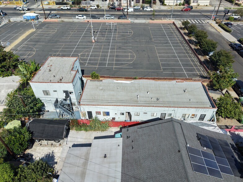 More Photos Of 517 W 42nd Plz, Los Angeles Apartments For Sale