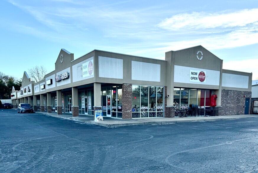 More Photos Of 8001-8025 Mackenzie Rd, Saint Louis Unknown For Lease