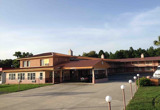 More Photos Of 2238 S Byron Butler Pky, Perry Hotel For Sale