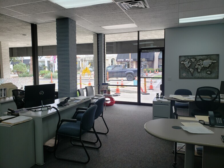 More Photos Of 73160 El Paseo, Palm Desert Storefront For Lease