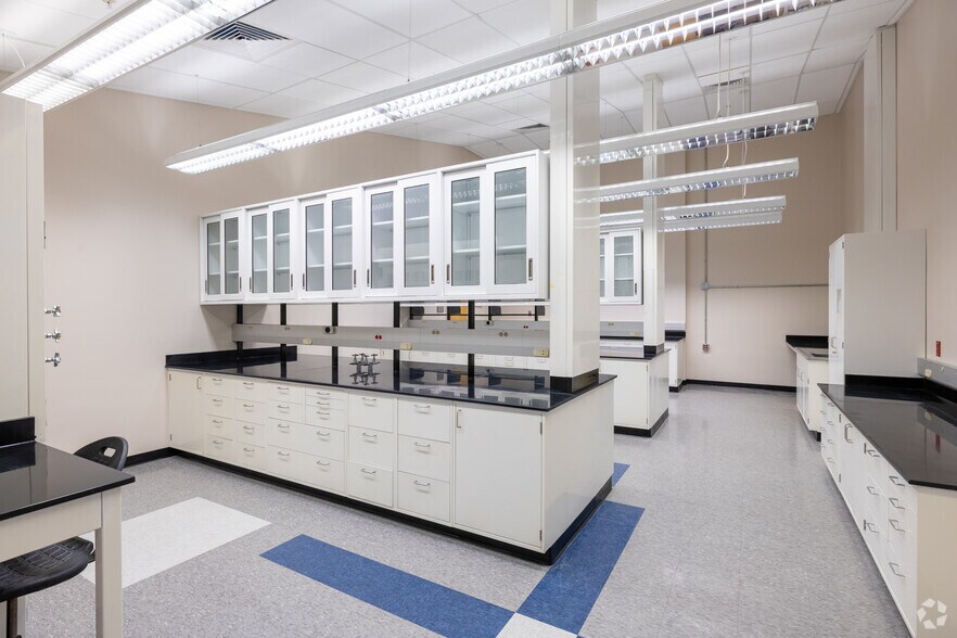 More Photos Of 505 Odyssey Way, Merritt Island Office For Lease