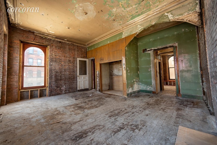 More Photos Of 360 3rd Ave, Brooklyn Storefront Retail Residential For Sale