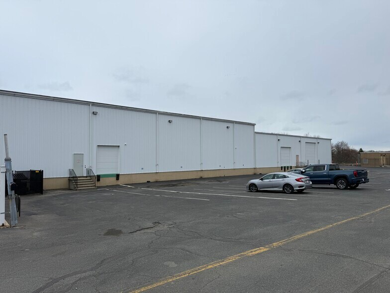 Primary Photo Of 1437 Bedford St, Abington Industrial For Sale