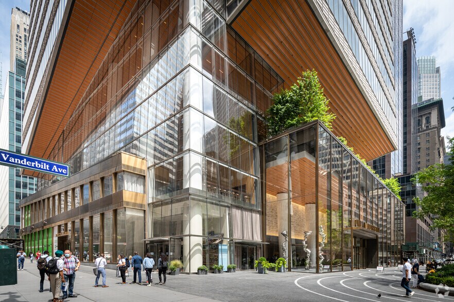 More Photos Of 1 Vanderbilt Ave, New York Office For Lease