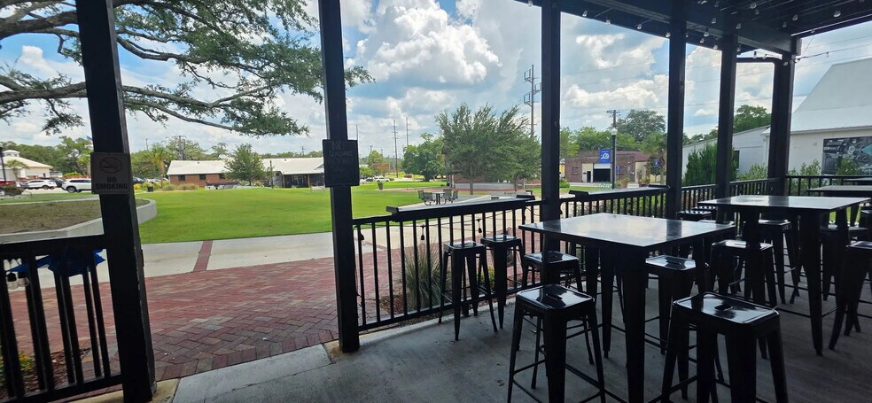 More Photos Of 227 W Jackson St, Thomasville Restaurant For Sale