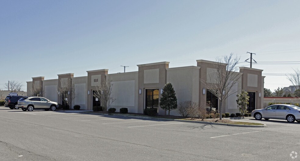 More Photos Of 616 Village Dr, Virginia Beach Office For Lease