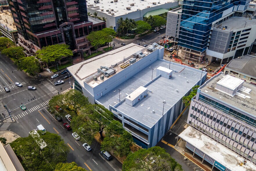 More Photos Of 1470-1488 Kapiolani Blvd, Honolulu Freestanding For Lease