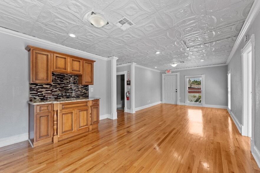 More Photos Of 4206 N Nebraska Ave, Tampa Loft Creative Space For Sale