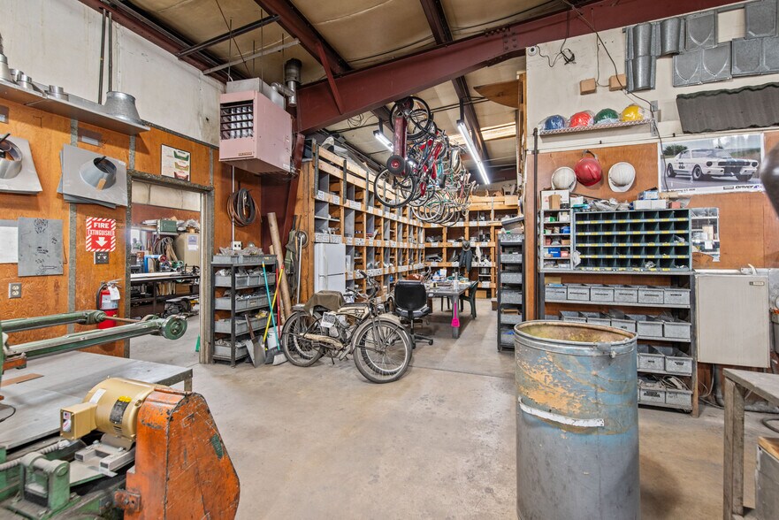 More Photos Of 709-711 S University Ave, Provo Service For Sale