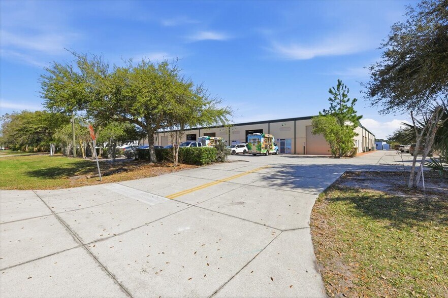 More Photos Of 1220 Biscayne Blvd, Deland Warehouse For Sale