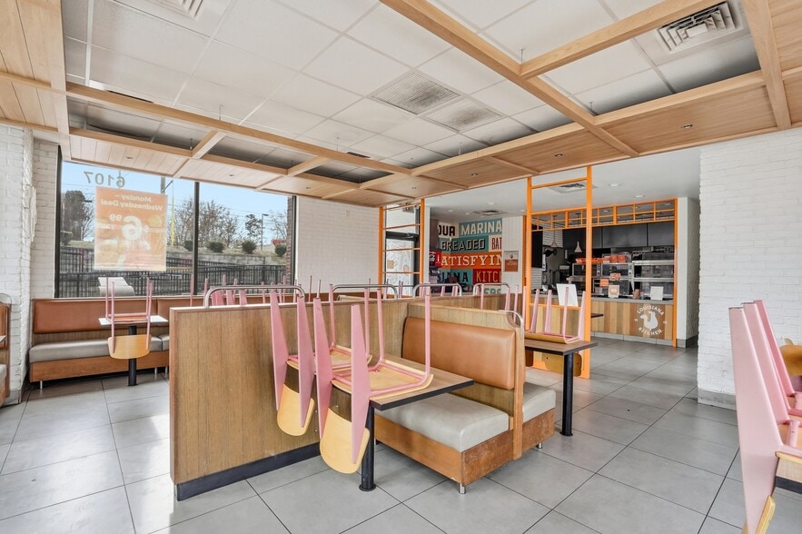 More Photos Of 6107 The Plaza, Charlotte Freestanding For Lease