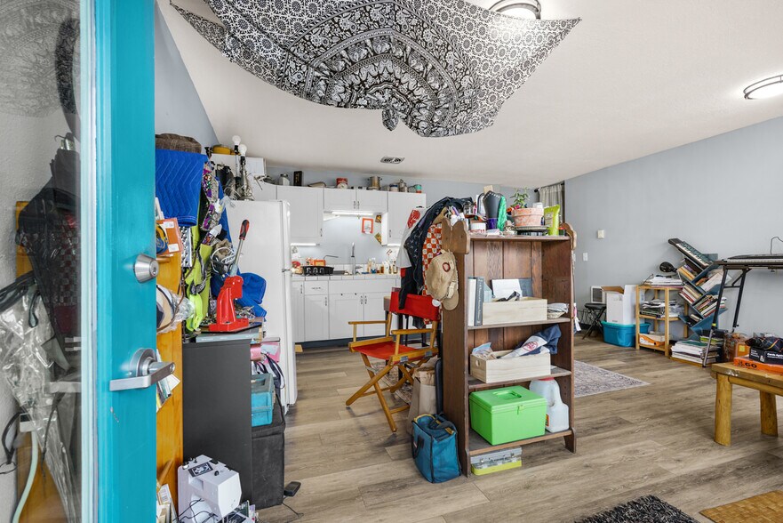 More Photos Of 118 Engle Ave, Molalla Storefront For Sale