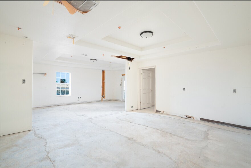 More Photos Of 2301 E Expressway 83, Donna Hotel For Sale