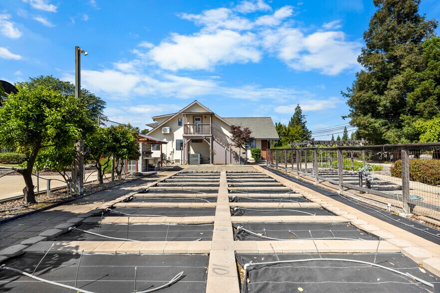 More Photos Of 9930 Calvine Rd, Sacramento Apartments For Sale