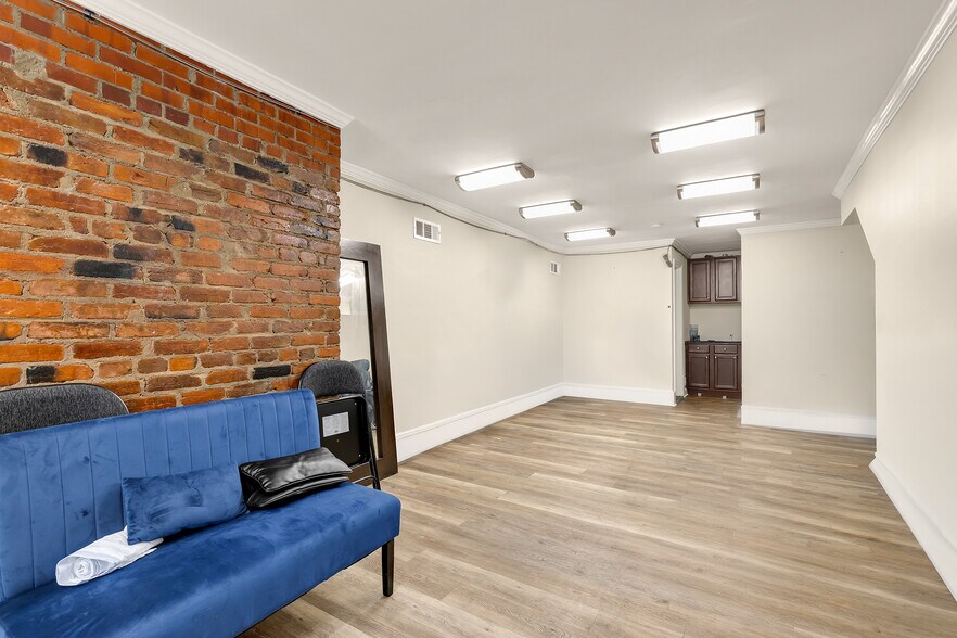 More Photos Of 305-307 Massachusetts NE ave, Washington Apartments For Sale