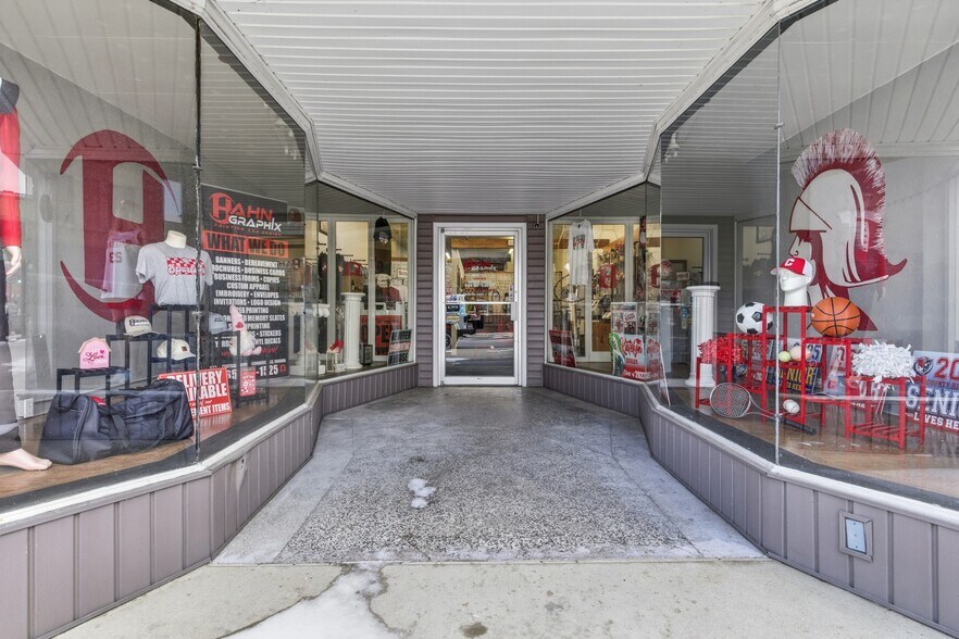 More Photos Of 622 N Central Ave, Connersville General Retail For Sale