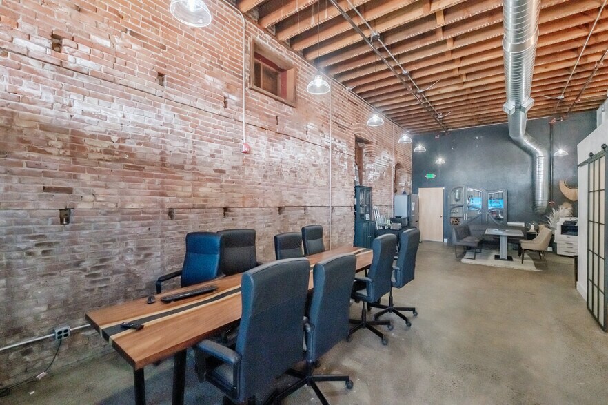 More Photos Of 796 S Main St, Lebanon Storefront Retail Office For Sale