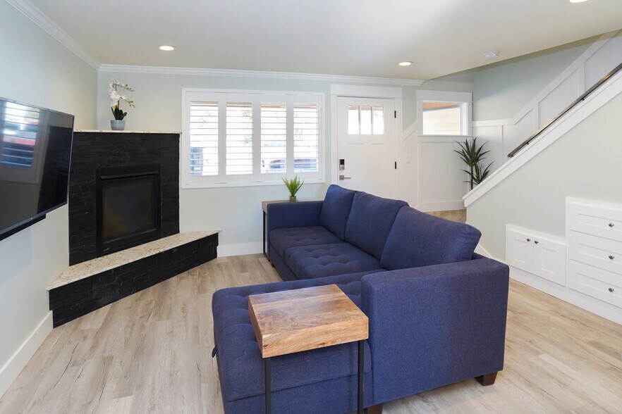 More Photos Of 1215 NW Portland Ave, Bend Apartments For Sale