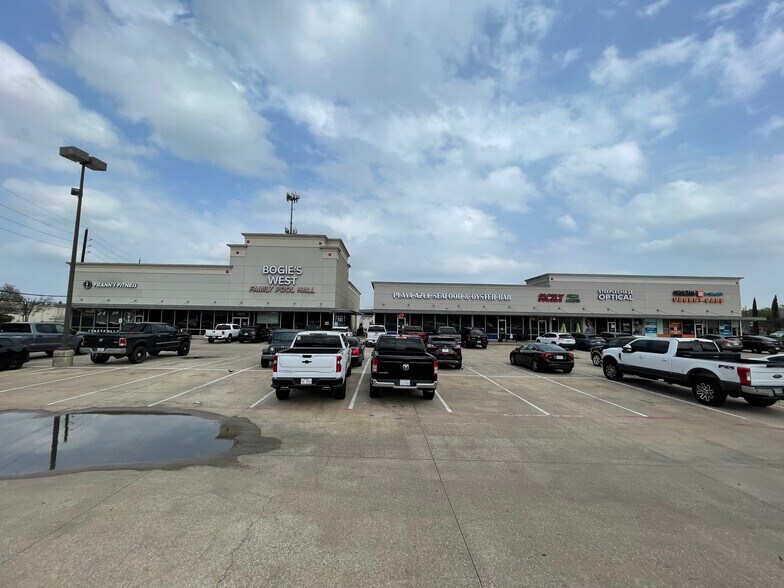 More Photos Of 9606-9638 Jones Rd, Houston Unknown For Lease