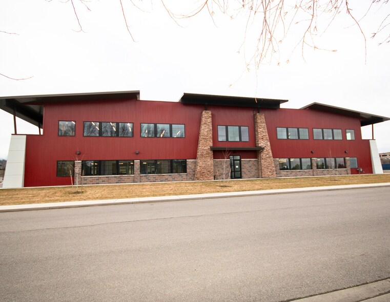 More Photos Of 2780 N Eagle Ln, Liberty Lake Office For Lease