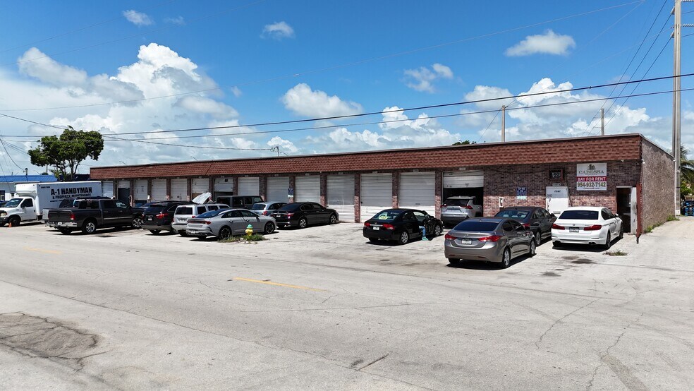 Primary Photo Of 1341-1369 SW 1st Way, Deerfield Beach Warehouse For Lease