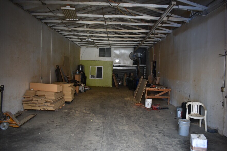 More Photos Of 8614-8616 Mettler St, Los Angeles Industrial For Sale