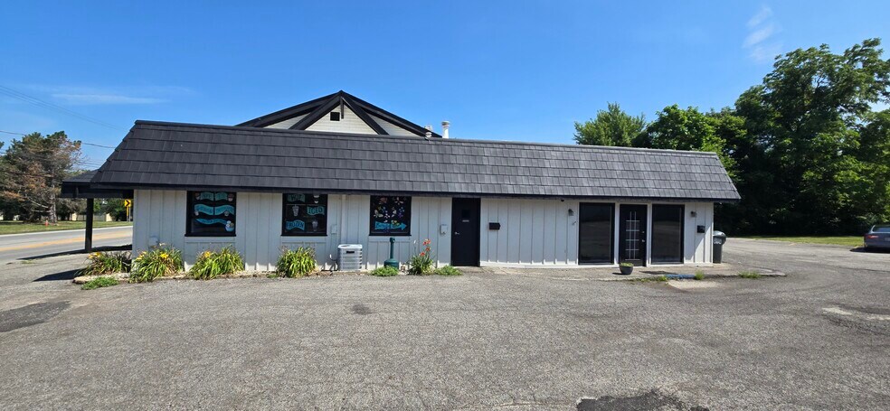 More Photos Of 1151 Shawnee Rd, Lima Storefront Retail Residential For Sale