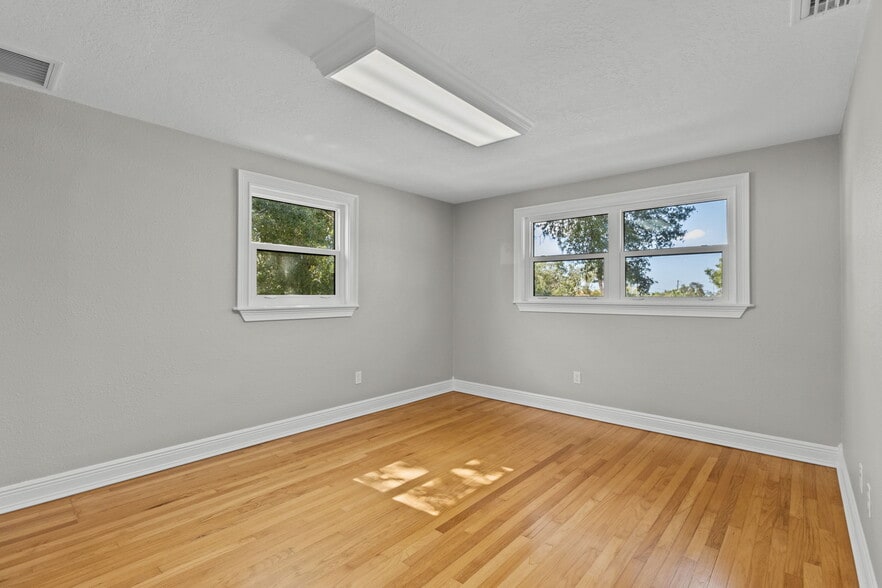 More Photos Of 1122 Omaha St, Palm Harbor Office Residential For Sale