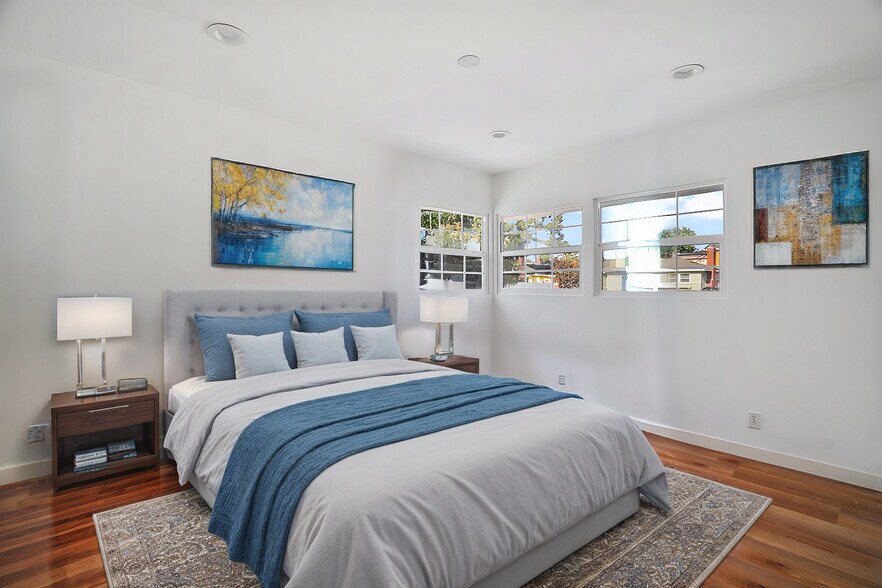 More Photos Of 20336 Cantara St, Winnetka Apartments For Sale