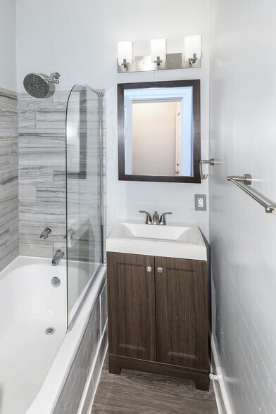 More Photos Of 444 Chestnut Ave, Long Beach Apartments For Sale