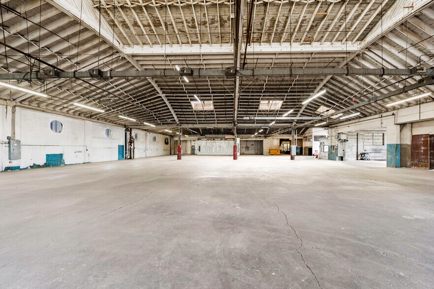 More Photos Of 1700 W Anaheim St, Long Beach Manufacturing For Lease