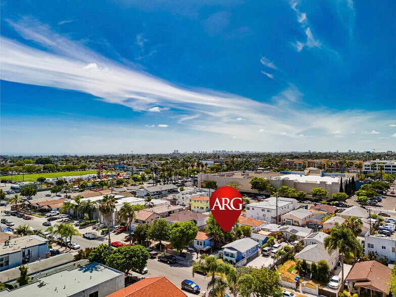 More Photos Of 3860 45th St, San Diego Multifamily For Sale