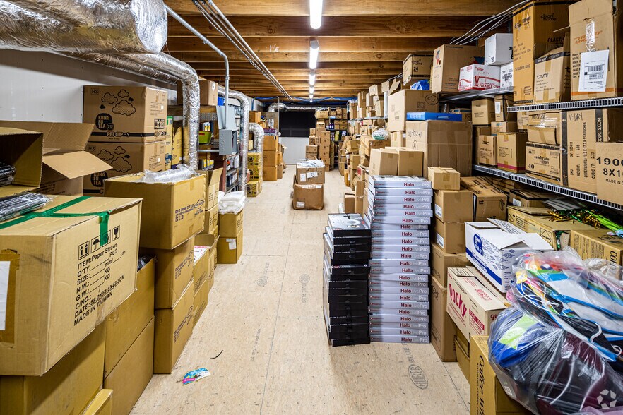 More Photos Of 2500 S 4th St, Leavenworth Drugstore For Sale