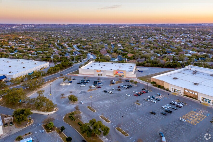 More Photos Of 11309-11323 Bandera Rd, San Antonio Unknown For Lease