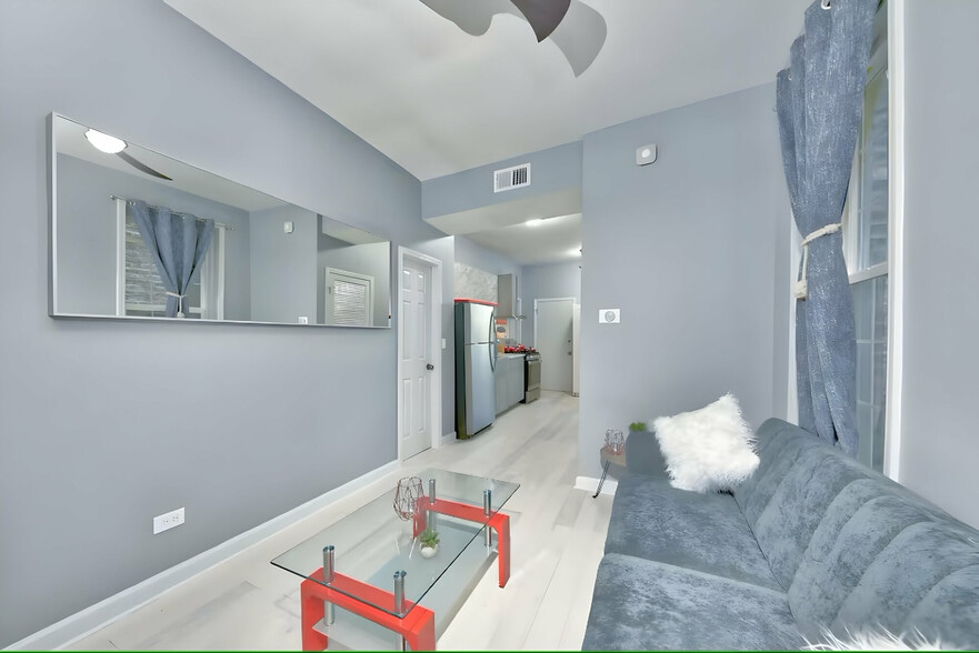 More Photos Of 460 W 28th Pl, Chicago Apartments For Sale